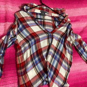 Like new.   Brand: Chelsea & Theodore   Size:M Color multicolor